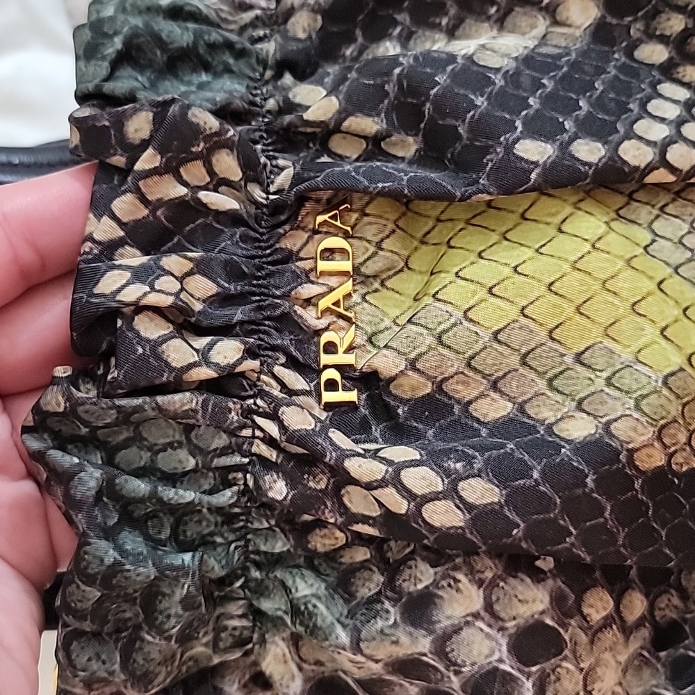 Prada Black and Green Shoulder Bag with Snake Print - Picture 15 of 16